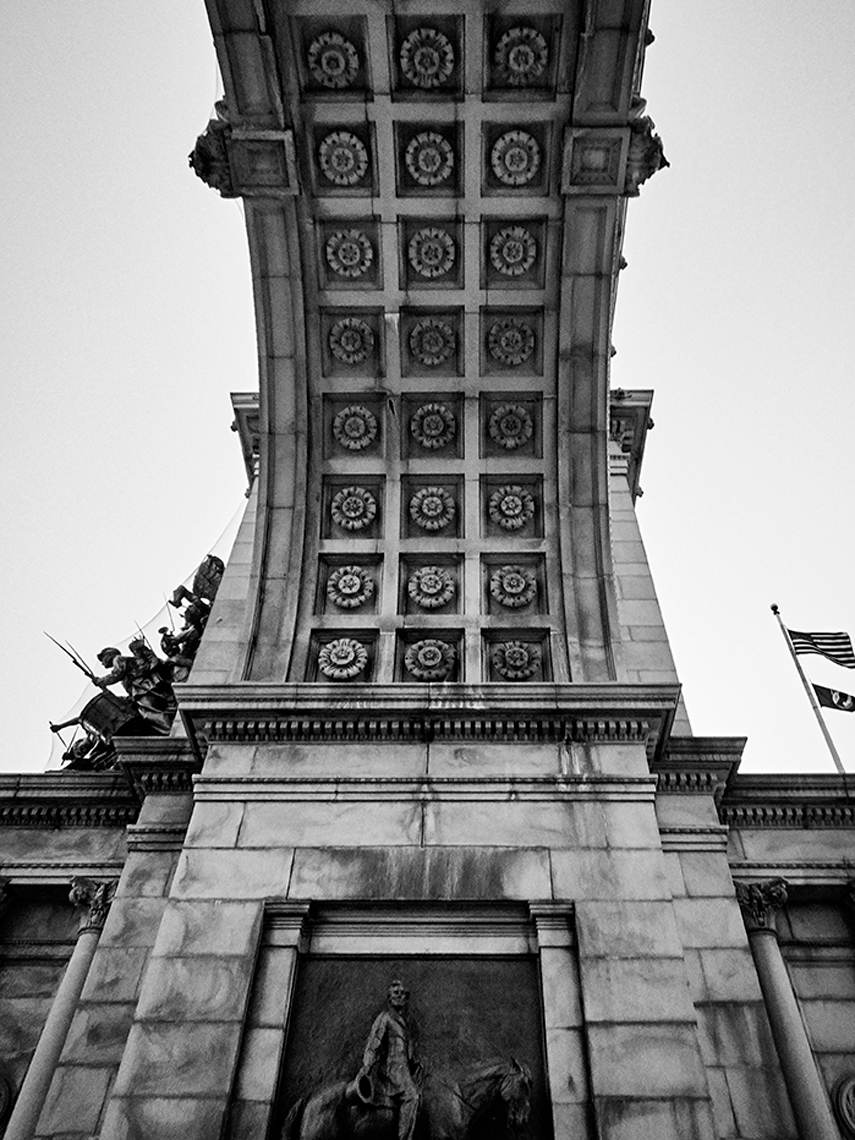 2014_CANON_S110_308_BW